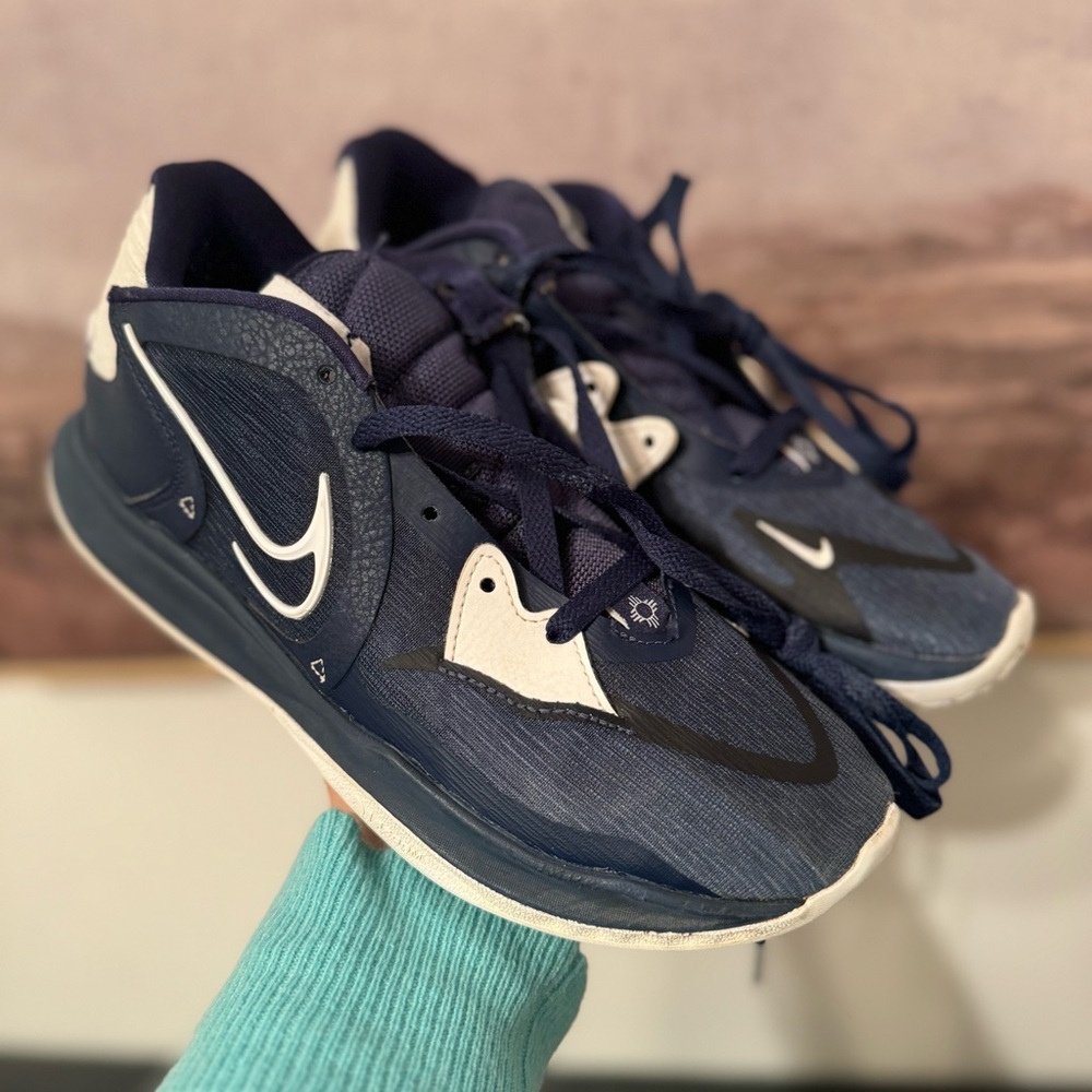 Nike Kyrie Low 5 TB 'Midnight Navy / Size 8